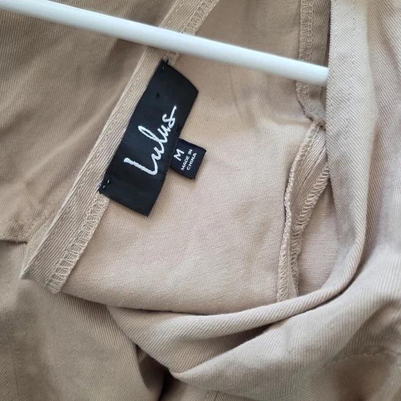 Lulu's Front Zip Sleeveless Wide-leg Tan Jumpsuit Size Medium - Picture 3 of 8